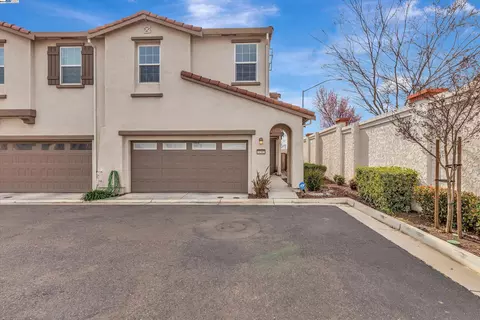 3292 Overland Ln, Tracy, CA 95377 photo 1
