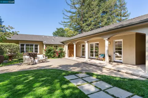 32 Crest Rd, Lafayette, CA 94549 photo 1