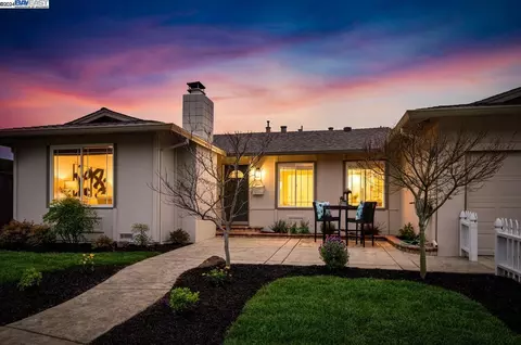 7112 Tamarack Dr, Dublin, CA 94568 photo 1