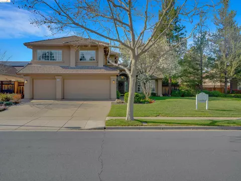 670 Devonshire Loop, Brentwood, CA 94513 photo 1