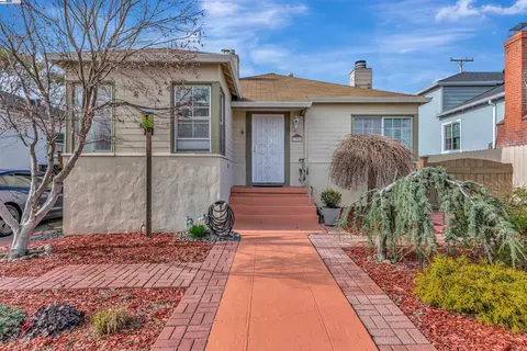 308 Belleview Dr, San Leandro, CA 94577 photo 1