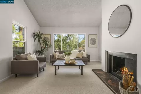 386 Camelback Rd, Pleasant Hill, CA 94523 photo 1