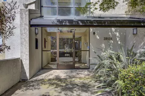 39034 Guardino Dr #201, Fremont, CA 94538