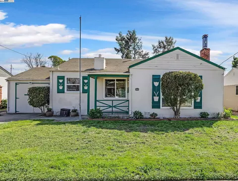 2333 Reading Ave, Castro Valley, CA 94546 photo 1