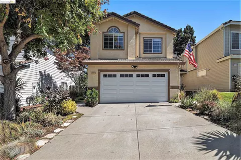 2874 Parkway Dr, Martinez, CA 94553 photo 1