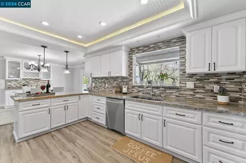 2301 Hess Rd, Concord, CA 94521 photo 1