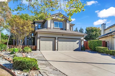 213 Dennis Ct, Oakley, CA 94561 photo 1