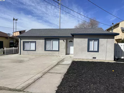 243 Macarthur, Pittsburg, CA 94565 photo 1