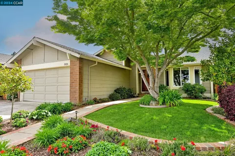5016 Saint Dunstan Ct, Concord, CA 94521 photo 1