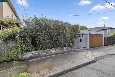 1349 Neilson St, Berkeley, CA 94702 photo 1
