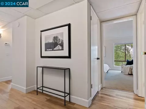 300 N Civic #411, Walnut Creek, CA 94596