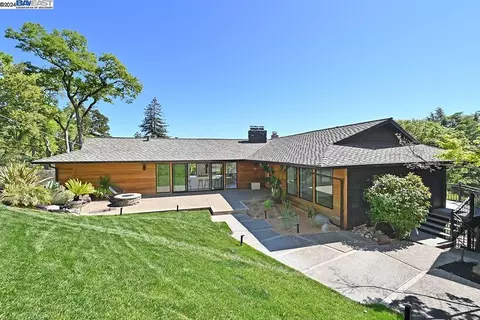 789 View Dr, Pleasanton, CA 94566 photo 1