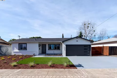 8254 Vomac Rd, Dublin, CA 94568 photo 1