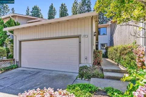 2407 Willow Tree Ln, Martinez, CA 94553 photo 1