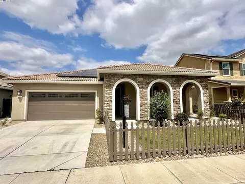 1541 Ranger St, Manteca, CA 95337 photo 1