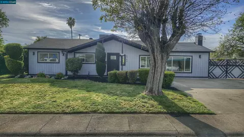 6740 75th St, Sacramento, CA 95828