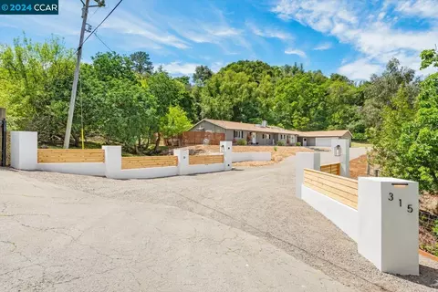315 Bear Oaks Ln, Martinez, CA 94553 photo 1