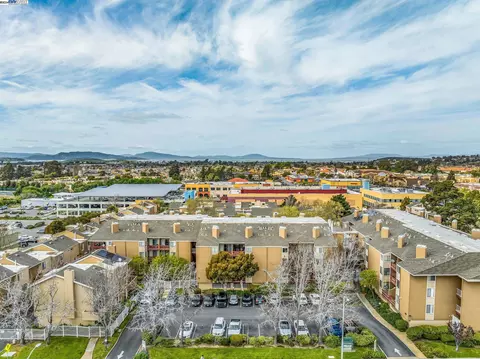 2121 Vale Rd #114, San Pablo, CA 94806