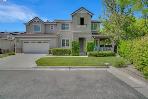 481 Derbychase Ln, Lathrop, CA 95330 photo 1