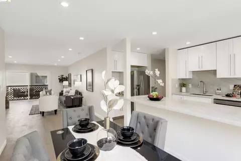 155 Pearl St #308, Oakland, CA 94611