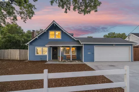4207 Cobblestone Dr, Concord, CA 94521 photo 1