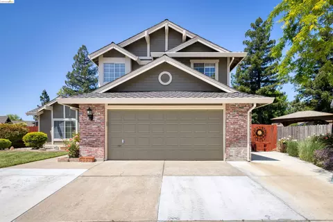 9224 Terraza Ct, Elk Grove, CA 95758
