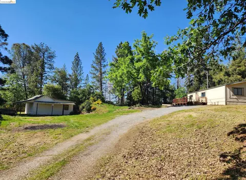 1022 Fox Grove Ln, Greenwood, CA 95635