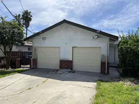 837 N 15th St, San Jose, CA 95112