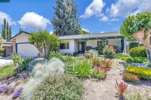 1416 Whitman Rd, Concord, CA 94518 photo 1