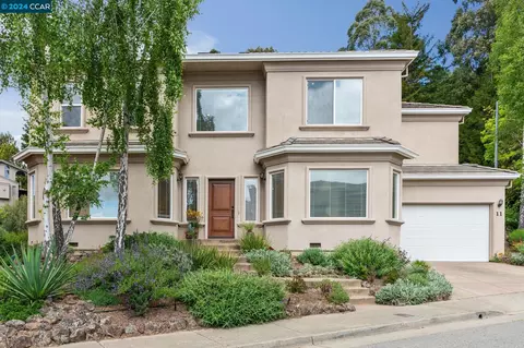 11 Bay Forest Pl, Oakland, CA 94611