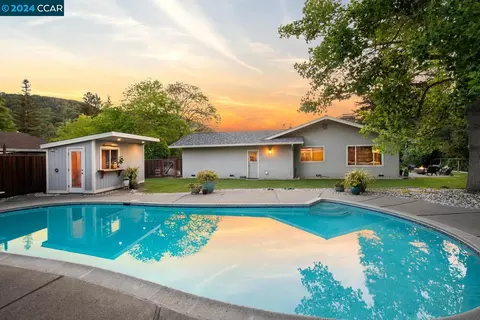415 Stonefield Pl, Moraga, CA 94556 photo 1