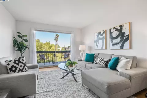 551 Jean St #411, Oakland, CA 94610