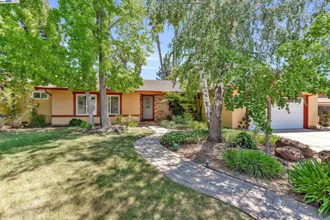 956 Mars Ct, Livermore, CA 94550 photo 1
