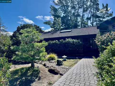 846 Crossbrook Ct, Moraga, CA 94556 photo 1