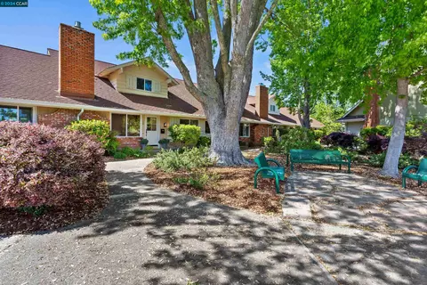 126 Miramonte Dr, Moraga, CA 94556 photo 1