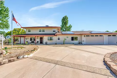 1391 Saddleback Dr, San Andreas, CA 95249 photo 1