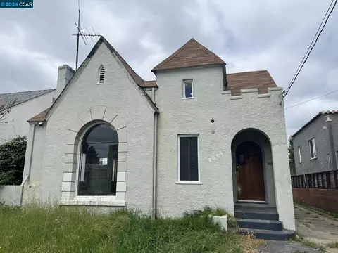 2845 Seminary Ave, Oakland, CA 94605