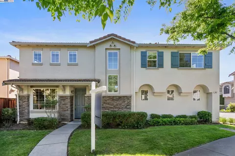 347 Accolade Dr, San Leandro, CA 94577 photo 1