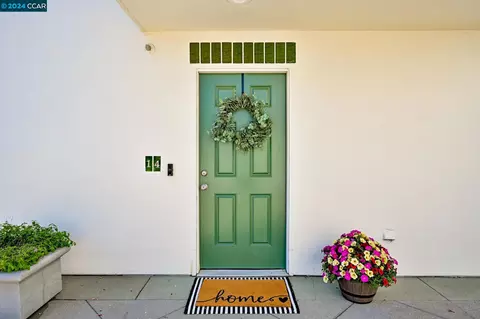 14 Mozden Ln, Pleasant Hill, CA 94523