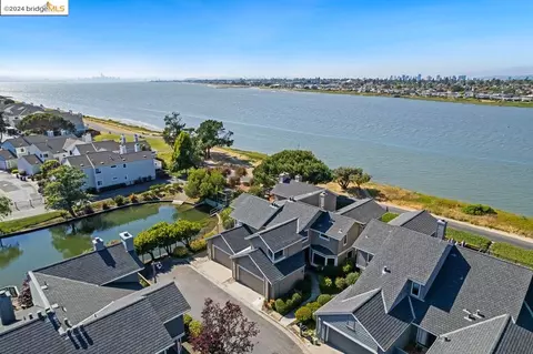 13 Palm Beach Ln, Alameda, CA 94502