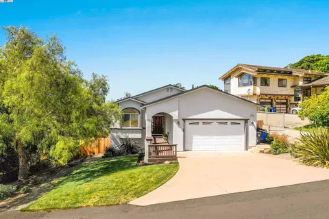 18761 Reamer Rd, Castro Valley, CA 94546 photo 1