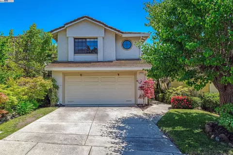 2270 Foxhill Dr, Martinez, CA 94553 photo 1