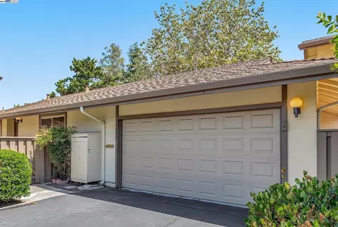 1622 Candelero Dr, Walnut Creek, CA 94598