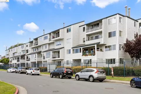1201 Melville Sq #210, Richmond, CA 94804