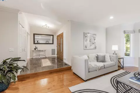 51 Bay View Dr, San Carlos, CA 94070