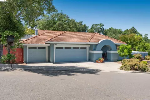 126 Costanza Dr, Martinez, CA 94553 photo 1