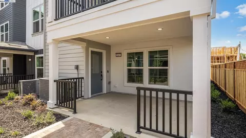 1401 Julia Ln, Concord, CA 94518 photo 1