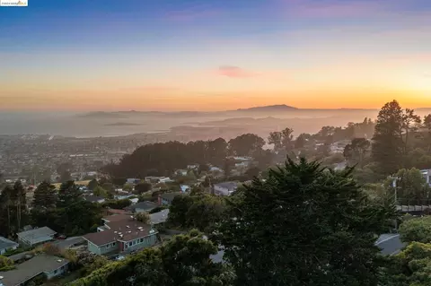 1015 Arlington Blvd, El Cerrito, CA 94530