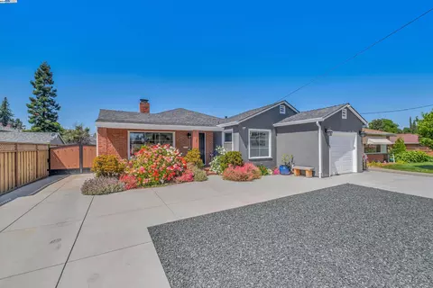 1830 Crescent Ave, Castro Valley, CA 94546 photo 1