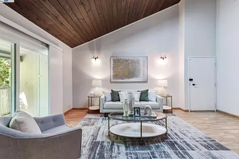 2724 Oak Rd #119, Walnut Creek, CA 94597